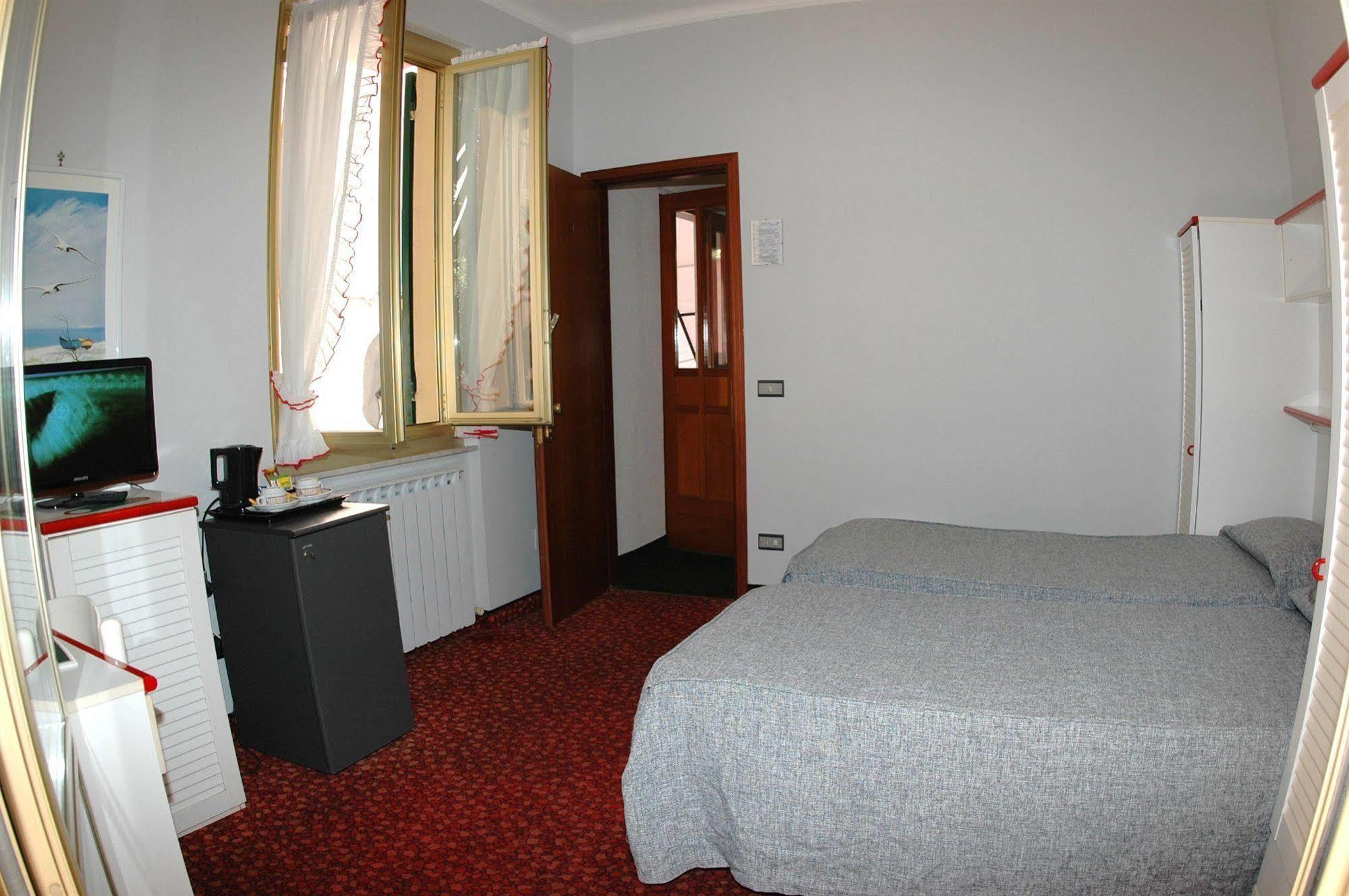 Hotel Flory Santa Margherita Ligure Exteriör bild