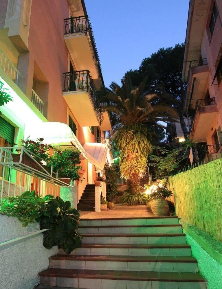 Hotel Flory Santa Margherita Ligure Exteriör bild